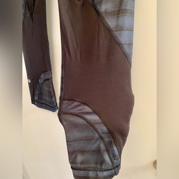 Lululemon Athletica crop pants - Picture 5 of 6